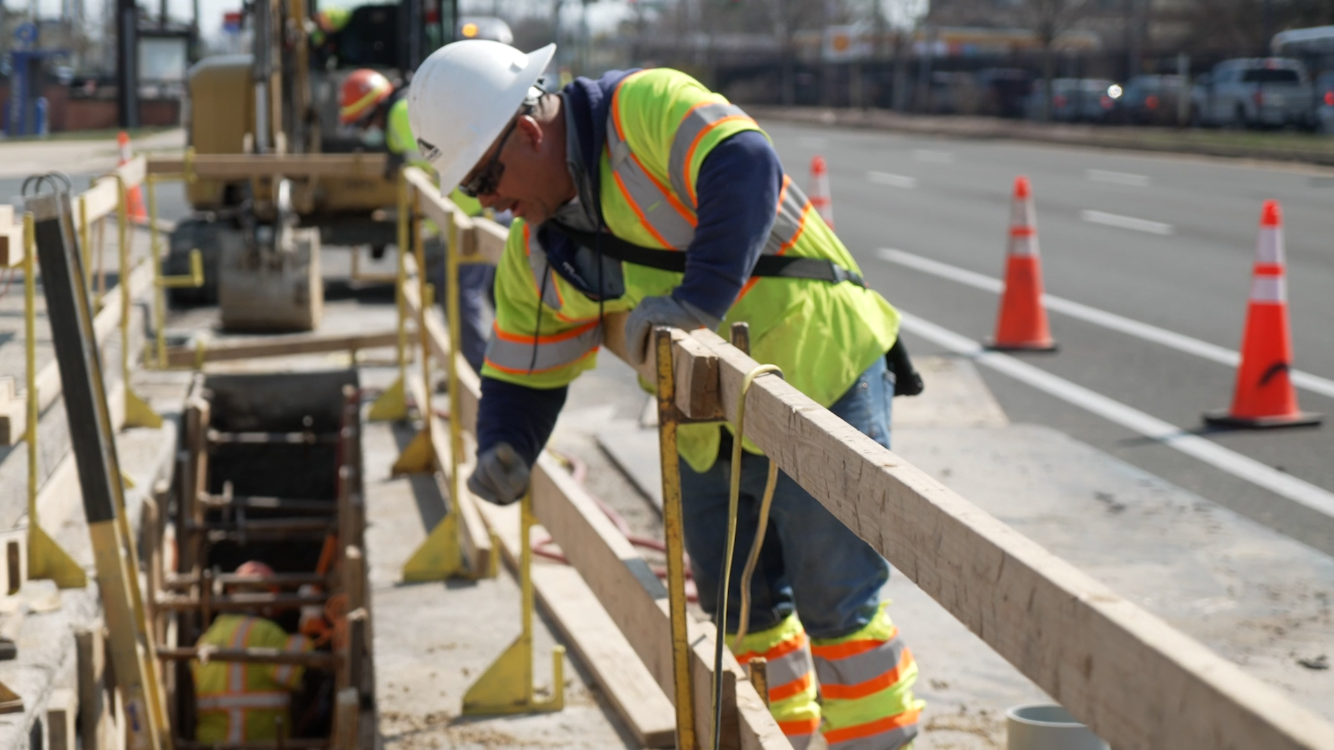 t_da07bb7b6ff9426ebe9e17a988e3fb27_name_crash